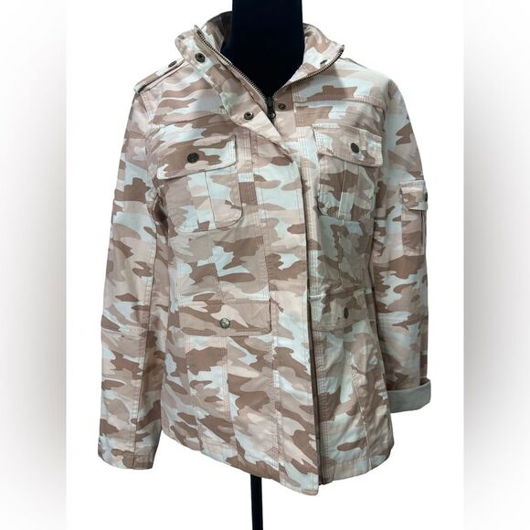 Harper Jackets & Blazers - Harper Liv Pink and White Camo Utility Jacket Jacket L